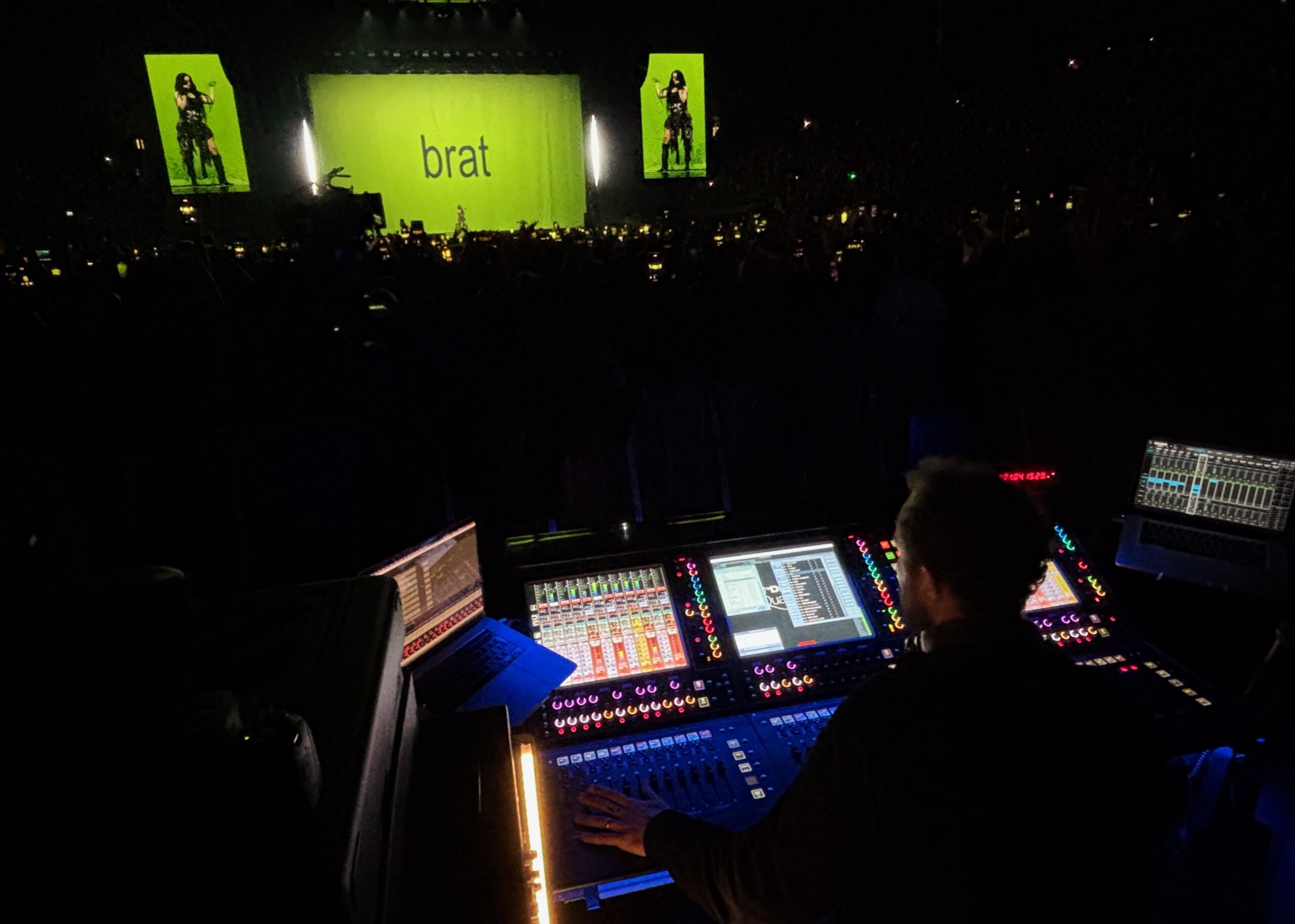 Charli XCX confía en DiGiCo Quantum 338 y SD12 96 para su gira mundial “Brat"